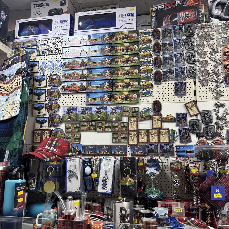 Edinburgh fridge magnets and souvenirs
